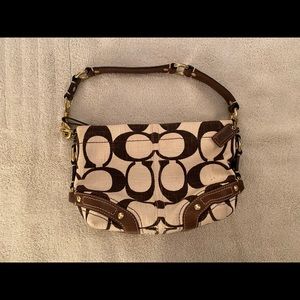 Coach Signature Shoulder Bag